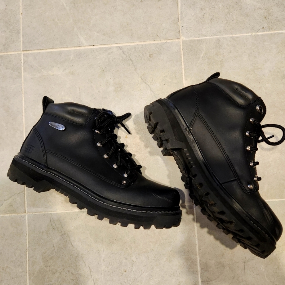 Sketchers Boots